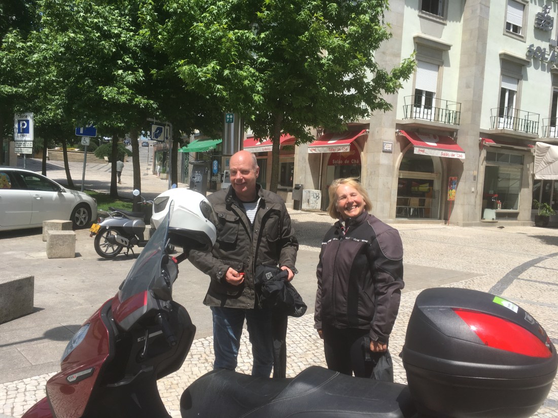 00EF06F8-5349-49D6-B943-0A3B41496D99